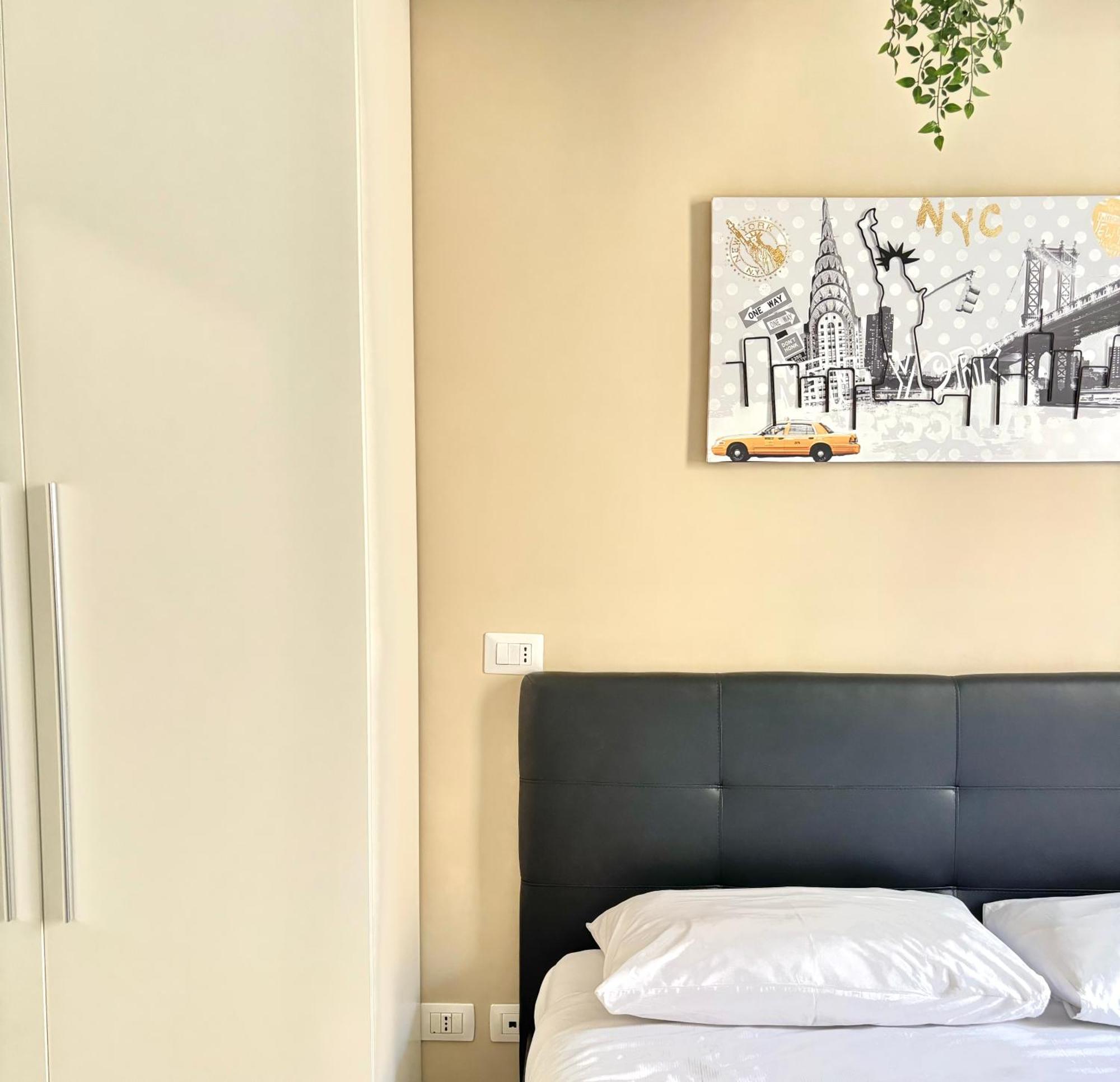 Enjoy Ponte Lungo Villa โรม ภายนอก รูปภาพ